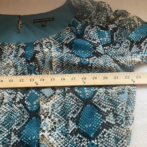 Sara Michelle Shirt Women 2X Blue‎ Gray Snake Print Flowy Sheer Lined Pullover - Picture 6 of 11